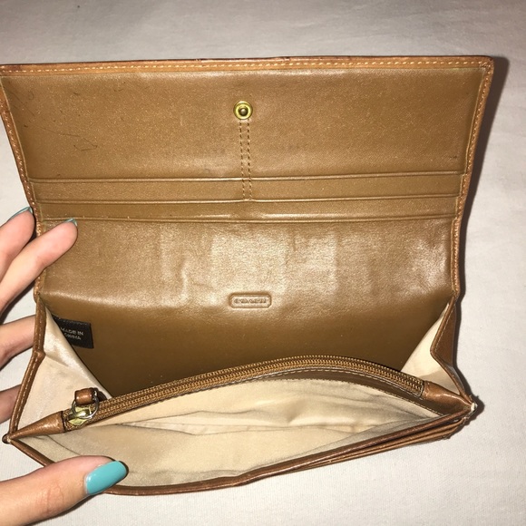 Coach Brown Leather Limited Edition wallet - Picture 6 of 8